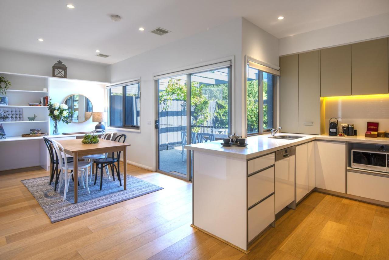 Mews Cottages Gisborne Bagian luar foto