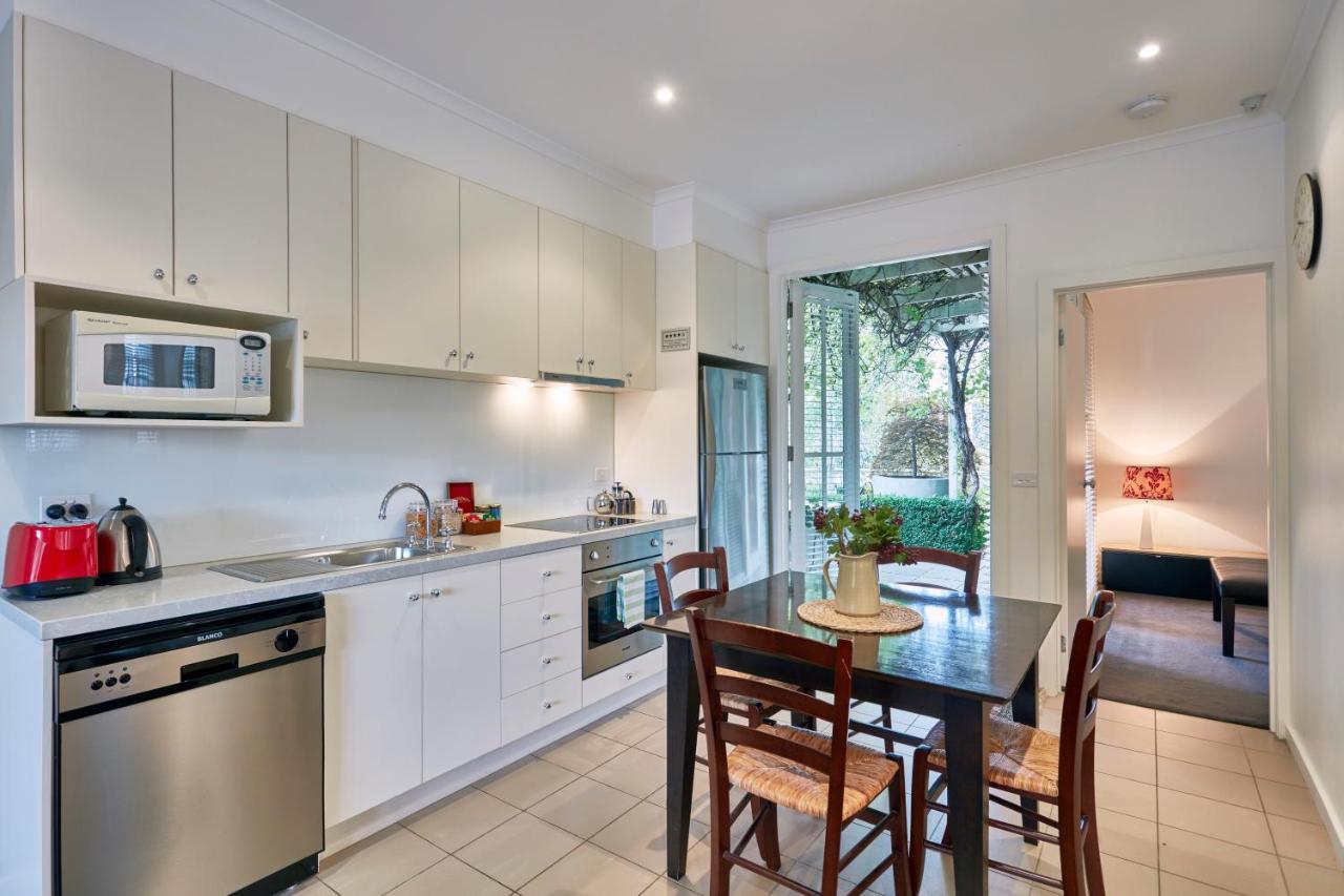 Mews Cottages Gisborne Bagian luar foto
