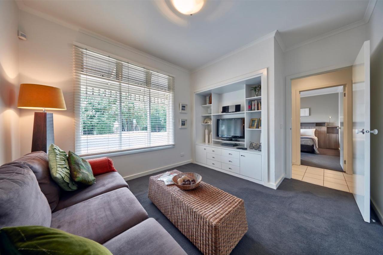Mews Cottages Gisborne Bagian luar foto
