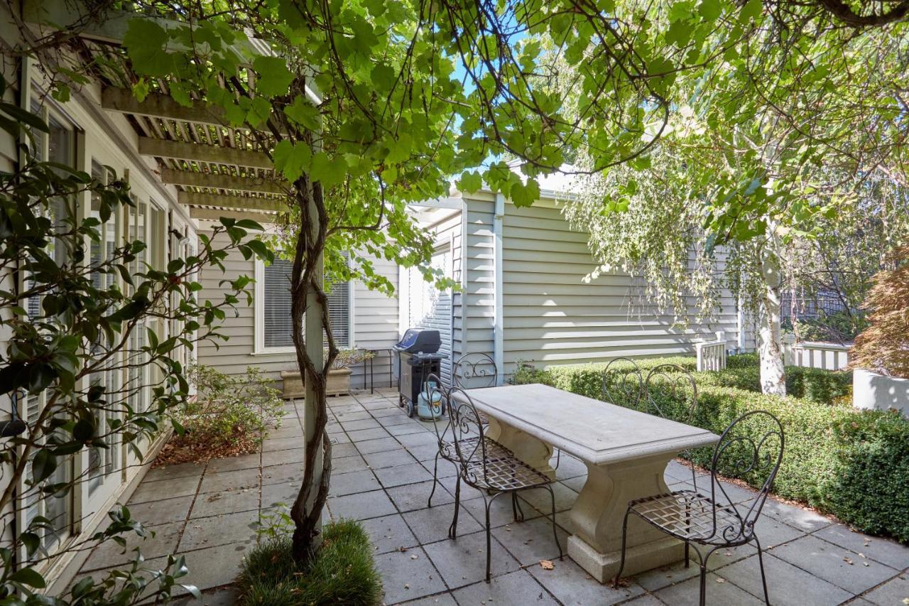 Mews Cottages Gisborne Bagian luar foto