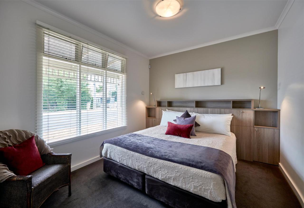 Mews Cottages Gisborne Bagian luar foto